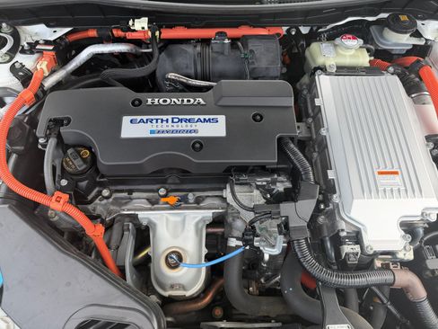 Used 2014 Honda Accord Plug-In Sedan image 22