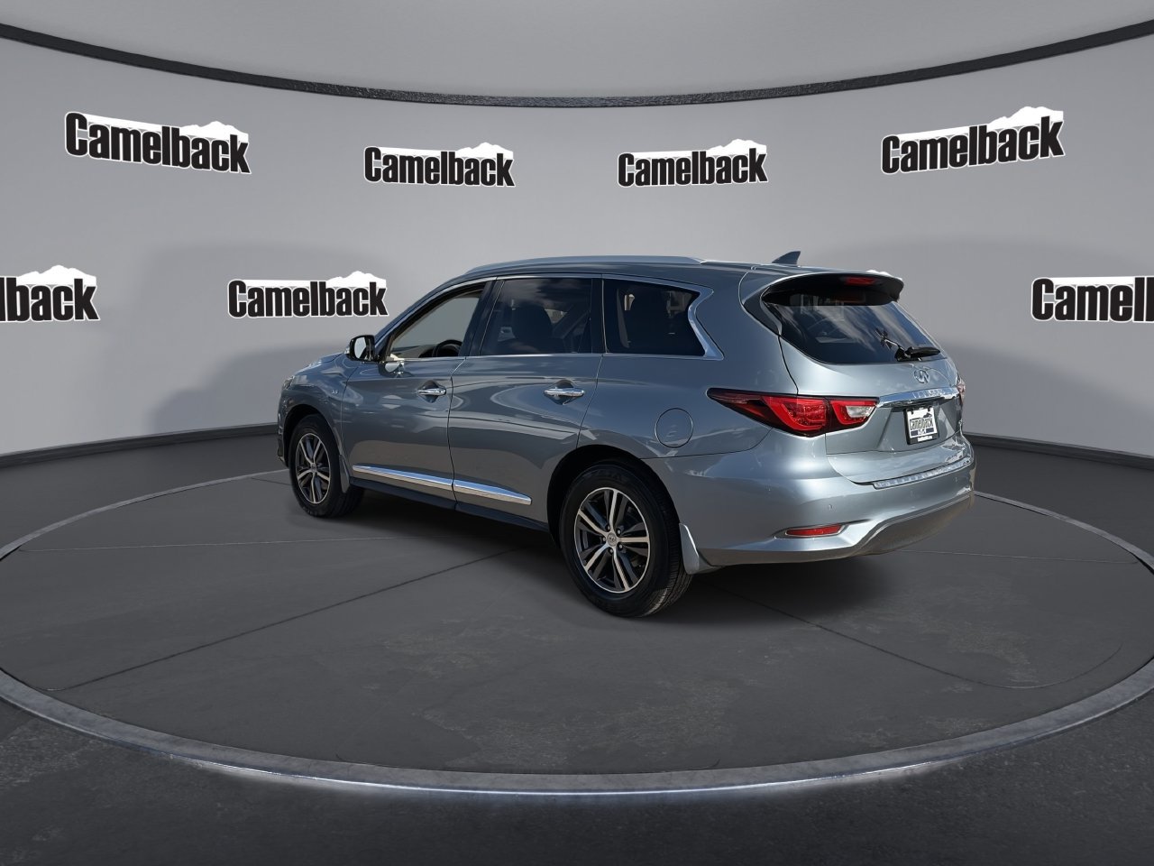 Used 2018 INFINITI QX60 FWD w/ Premium Plus Package image 5