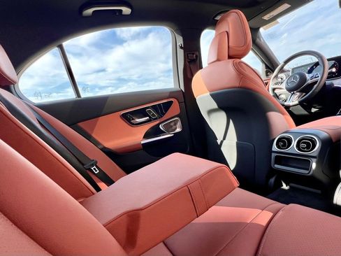 Certified 2026 Mercedes-Benz C 300 4MATIC Sedan image 17