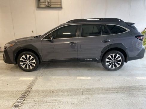 Certified 2025 Subaru Outback Limited image 9