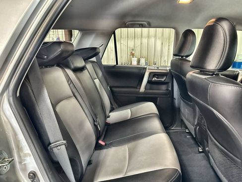 Used 2022 Toyota 4Runner SR5 Premium AWD/4WD image 30
