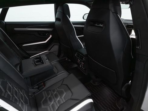 New 2025 Lamborghini Urus SE image 47