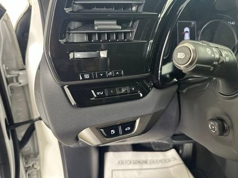 Used 2023 Lexus RX 350 Premium w/ Accessory Package AWD/4WD image 14