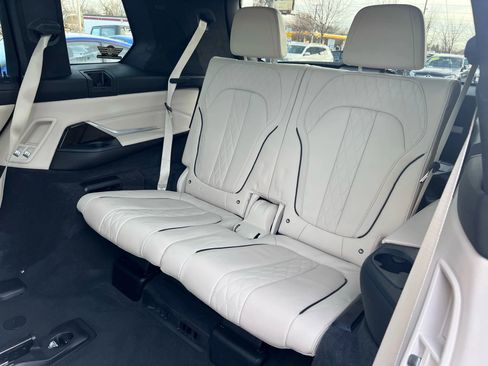 Used 2019 BMW X7 xDrive50i w/ M Sport Package image 26