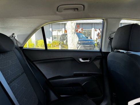 Used 2019 Kia Rio S w/ Technology Package image 14