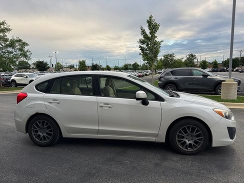 Used 2014 Subaru Impreza 2.0i Premium w/ All-Weather Package w/CVT AWD/4WD image 3