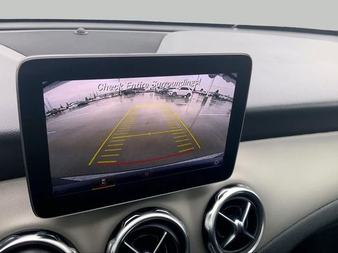 Used 2019 Mercedes-Benz GLA 250 4MATIC image 26