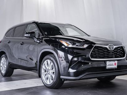 Used 2023 Toyota Highlander Limited