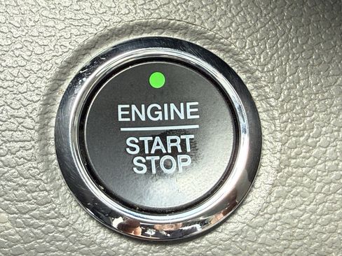 Used 2017 Ford F150 Lariat w/ Equipment Group 502A Luxury AWD/4WD image 34