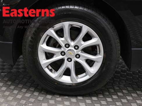 Used 2018 Chevrolet Equinox LT image 32