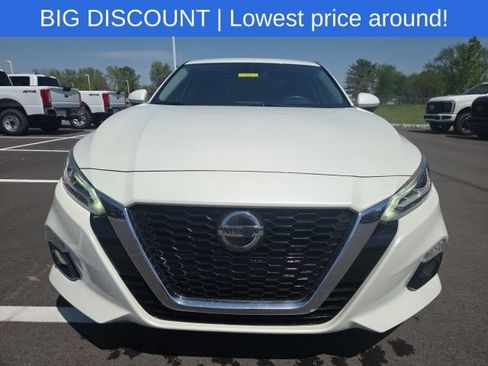Used 2020 Nissan Altima 2.0 Platinum FWD image 3