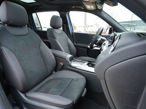 Certified 2026 Mercedes-Benz GLB 250 4MATIC image 39