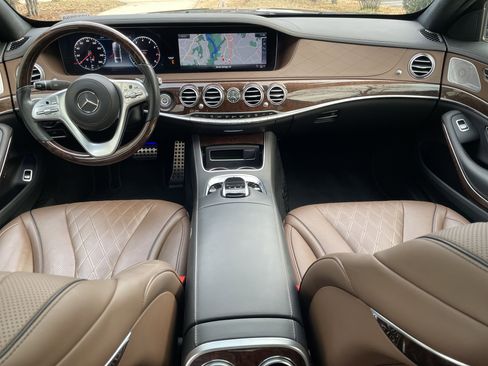 Used 2019 Mercedes-Benz S 560 4MATIC Sedan image 24