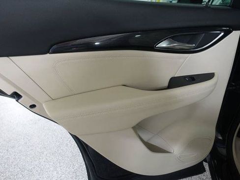 Used 2023 Buick Envision Essence AWD/4WD image 18