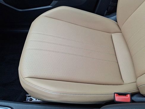 Certified 2024 Volkswagen Tiguan SE image 26