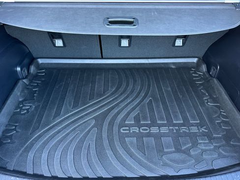 Used 2024 Subaru Crosstrek 2.5i Limited w/ Crosstrek Mirror Package image 15