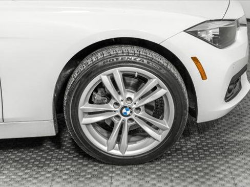 Used 2016 BMW 320i Sedan image 31