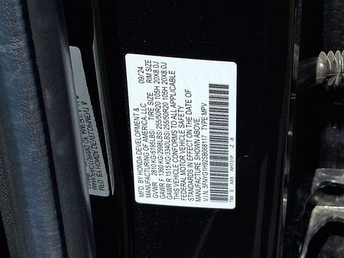 Used 2025 Honda Pilot Black Edition image 18