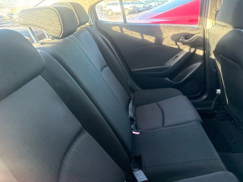 Used 2016 MAZDA MAZDA3 i Sport image 25