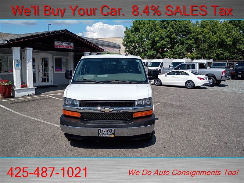 Used 2017 Chevrolet Express 3500 LT w/ LT Preferred Equipment Group RWD image 2