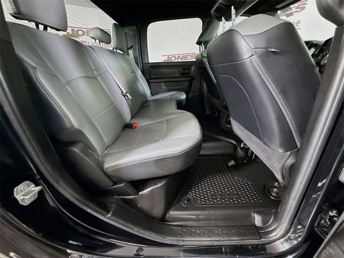 Used 2022 RAM 2500 Tradesman w/ Chrome Appearance Group image 28