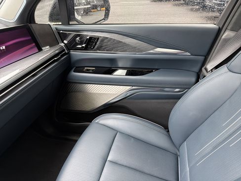 Used 2025 Cadillac Escalade IQ Sport 2 w/ LPO, ONYX Package image 27