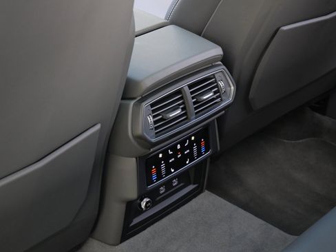 Used 2024 Lamborghini Urus S image 22