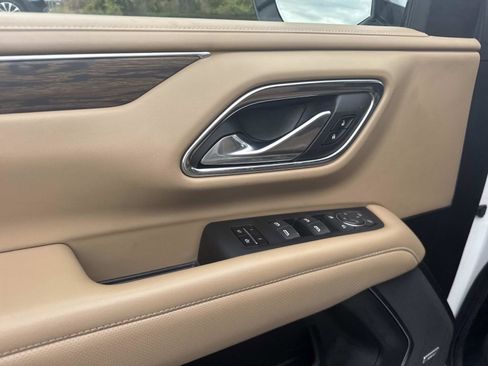 Used 2023 Chevrolet Tahoe Premier image 19