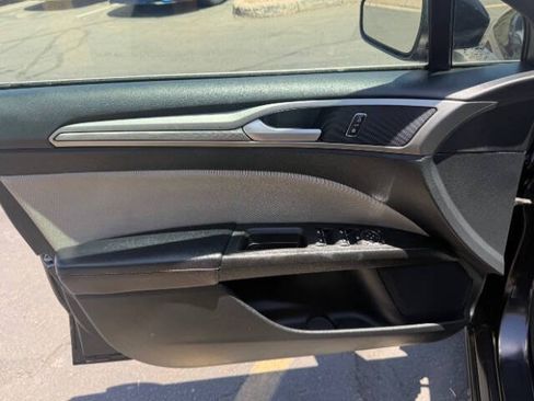 Used 2019 Ford Fusion S FWD image 10