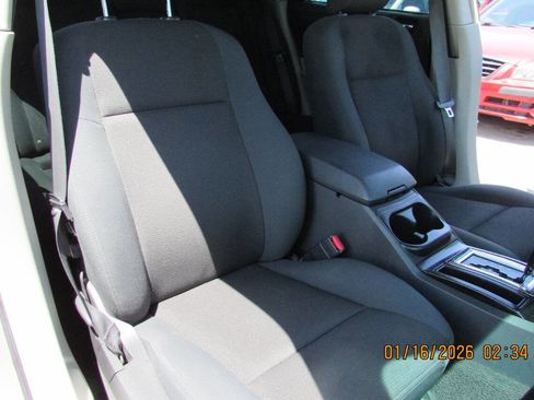 Used 2006 Chrysler 300 w/ Sound Group image 20