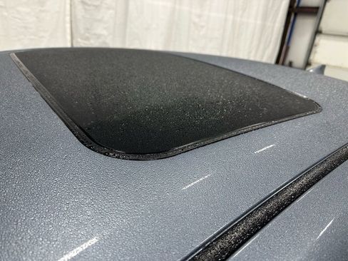 Used 2025 Toyota Corolla SE w/ SE Premium Package image 39