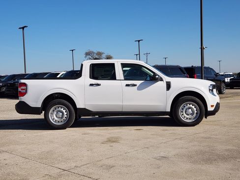 New 2026 Ford Maverick XL image 7