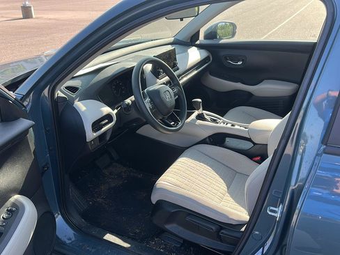 Used 2024 Honda HR-V LX image 8