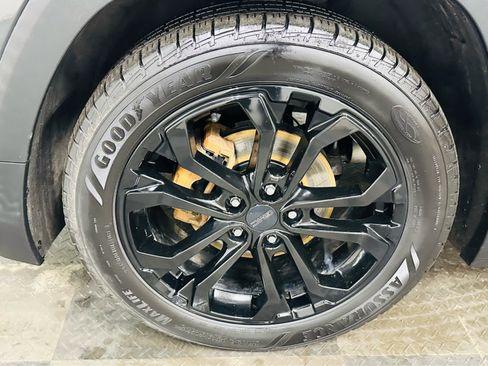 Used 2020 GMC Terrain SLE w/ Driver Convenience Package image 30