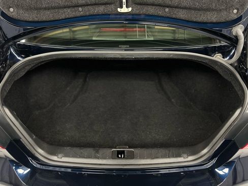 Used 2019 INFINITI Q70 Luxe image 41