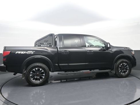 Used 2024 Nissan Titan PRO-4X w/ Pro-4x Convenience Package AWD/4WD image 8