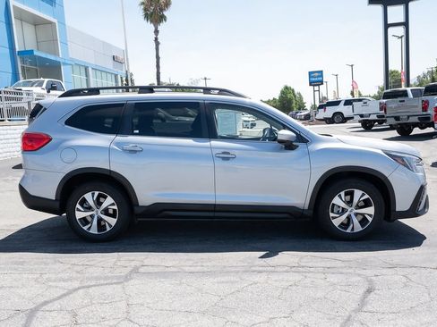 Used 2024 Subaru Ascent Premium AWD/4WD image 4