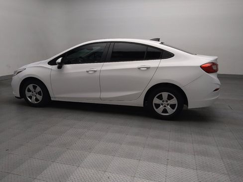 Used 2018 Chevrolet Cruze LS image 3