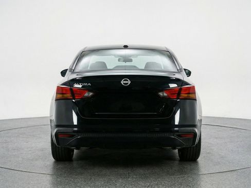 Used 2025 Nissan Altima 2.5 SV image 7
