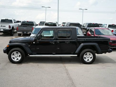 Used 2020 Jeep Gladiator Sport w/ Quick Order Package 24S AWD/4WD image 9