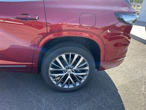 New 2026 Buick Enclave Avenir w/ Super Cruise Package AWD/4WD image 5