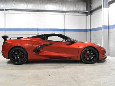 Used 2022 Chevrolet Corvette Stingray Premium Conv w/ Z51 Performance Package image 22