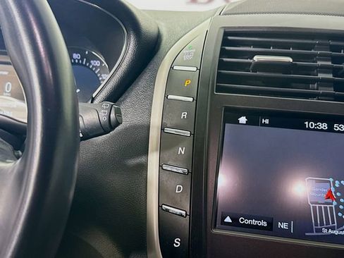 Used 2019 Lincoln MKC Reserve image 20