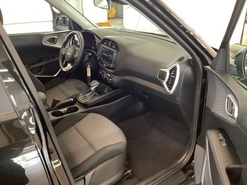 Certified 2025 Kia Soul LX FWD image 19