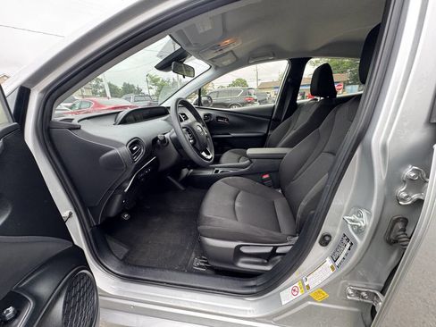 Used 2019 Toyota Prius LE image 56