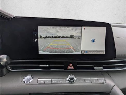 Used 2024 Hyundai Elantra SEL w/ Convenience Package FWD image 19