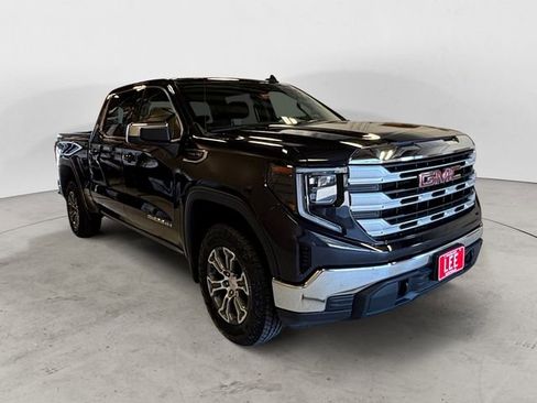 Used 2025 GMC Sierra 1500 SLE AWD/4WD image 8