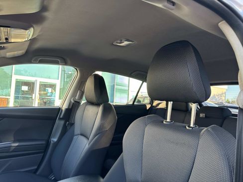 Used 2023 Subaru Crosstrek 2.0i image 17