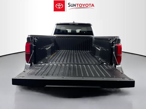 Used 2024 Toyota Tacoma SR5 RWD image 33