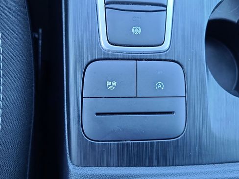 Certified 2023 Ford Escape Active AWD/4WD image 23